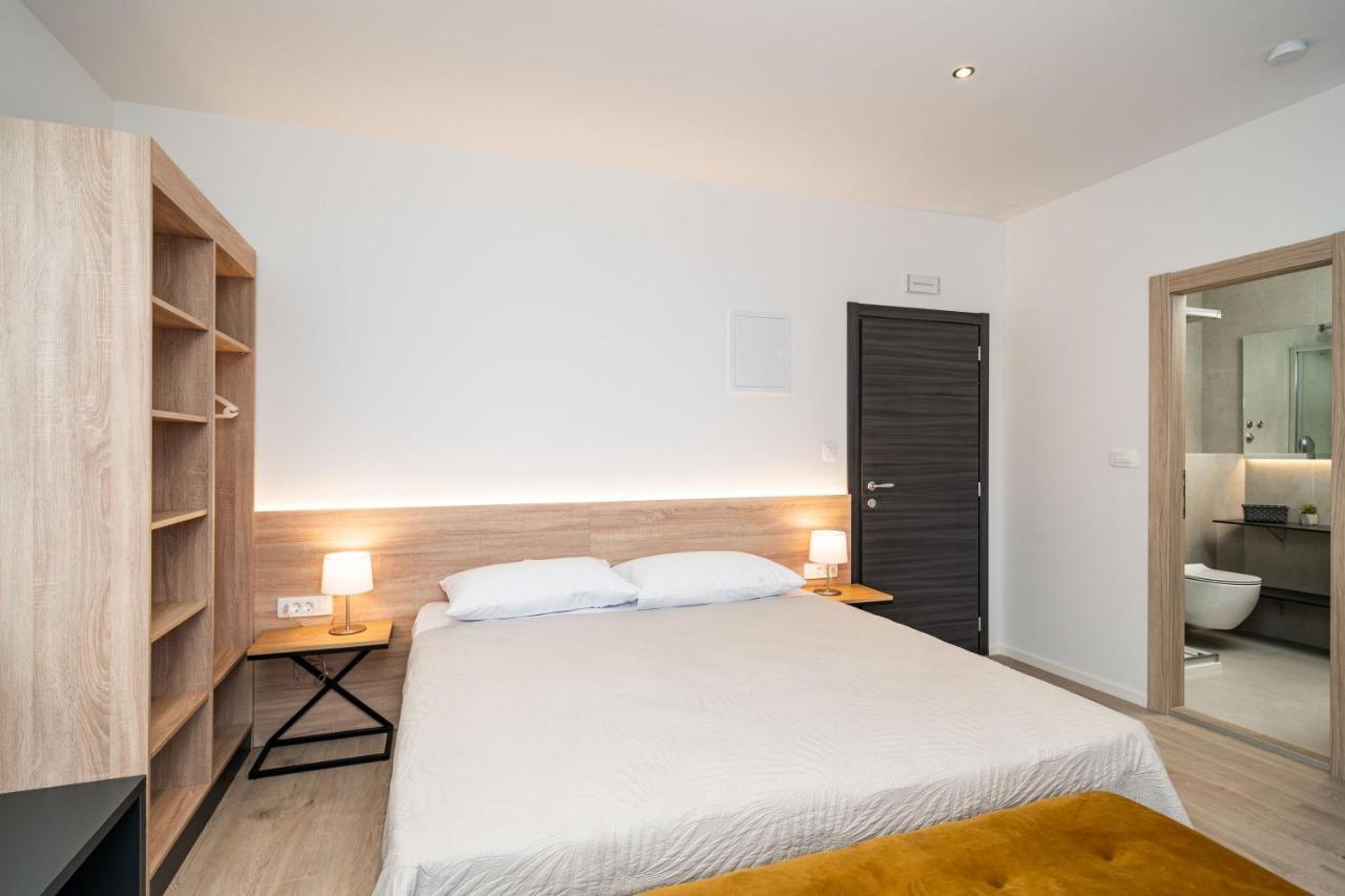 Bacan Serviced Apartments Кавтат Екстериор снимка